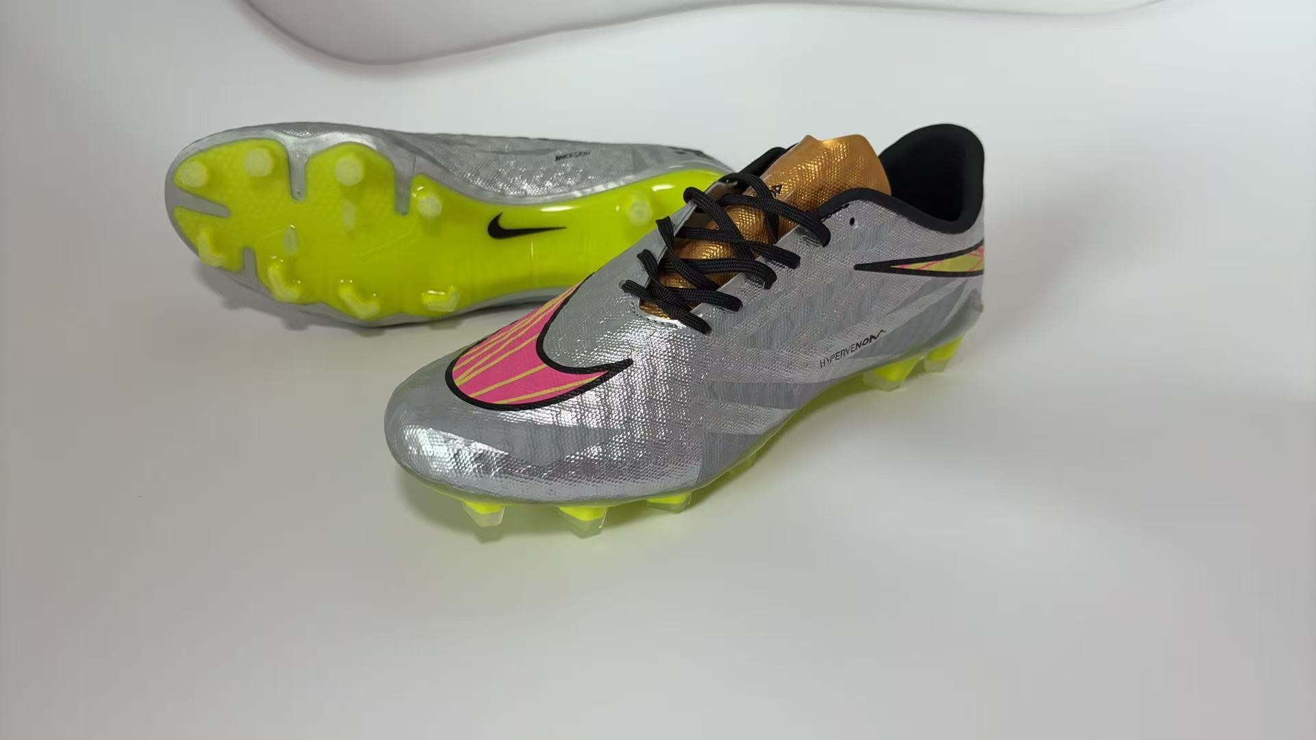 Hypervenom Phantom Liquid Diamond Edition Elite FG